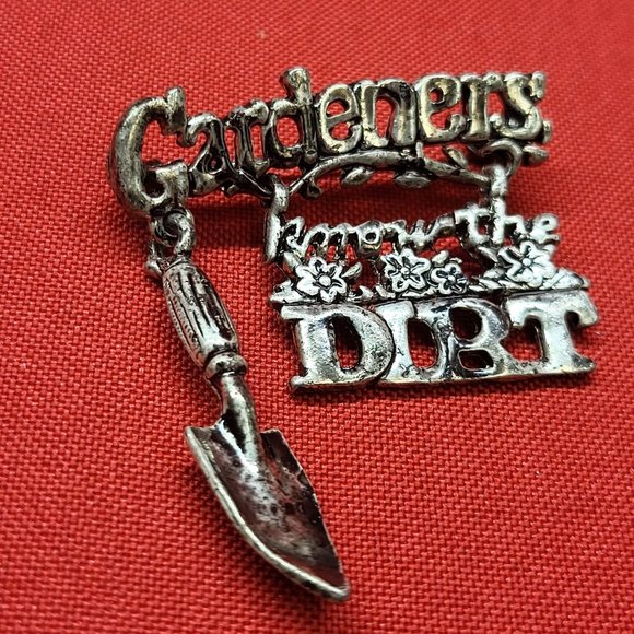 VTG Danecraft Gardening Pin Brooch Gardeners Know the Dirt Dangle Silver Tone - Picture 7 of 12